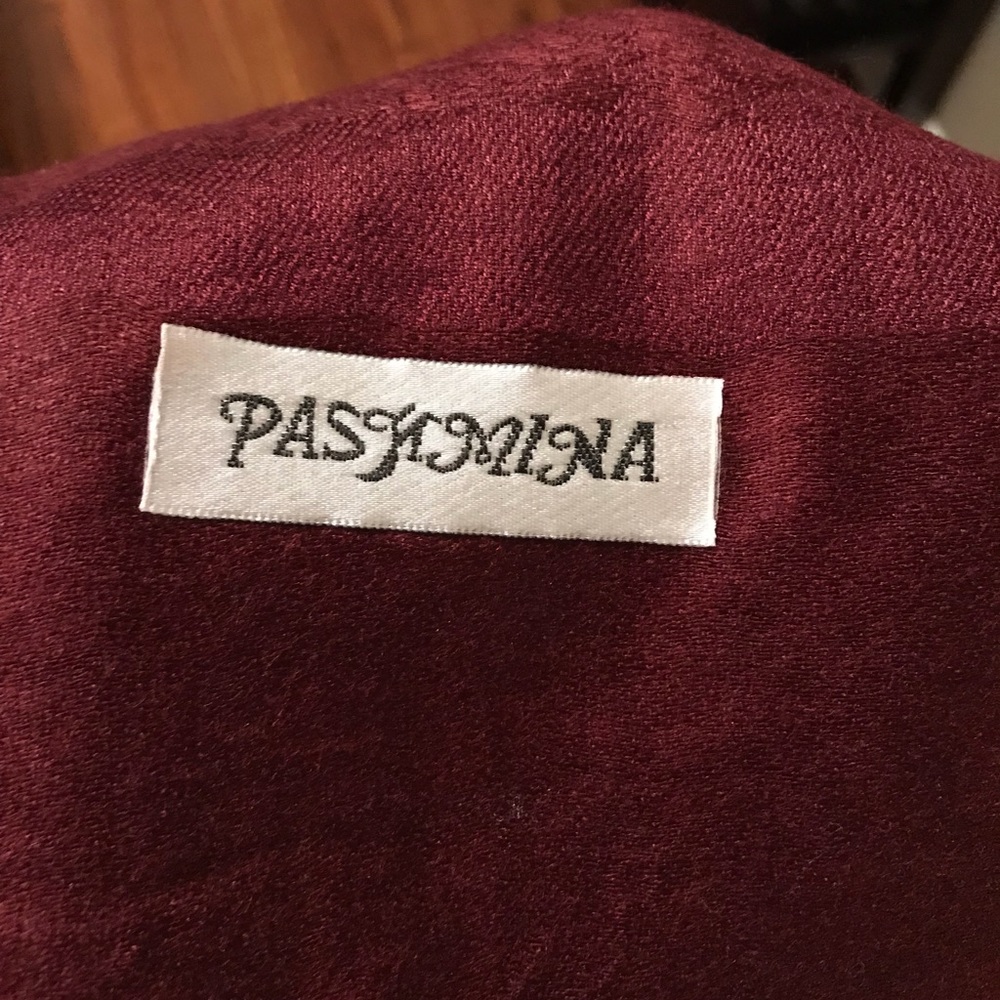 Cashmere scarf